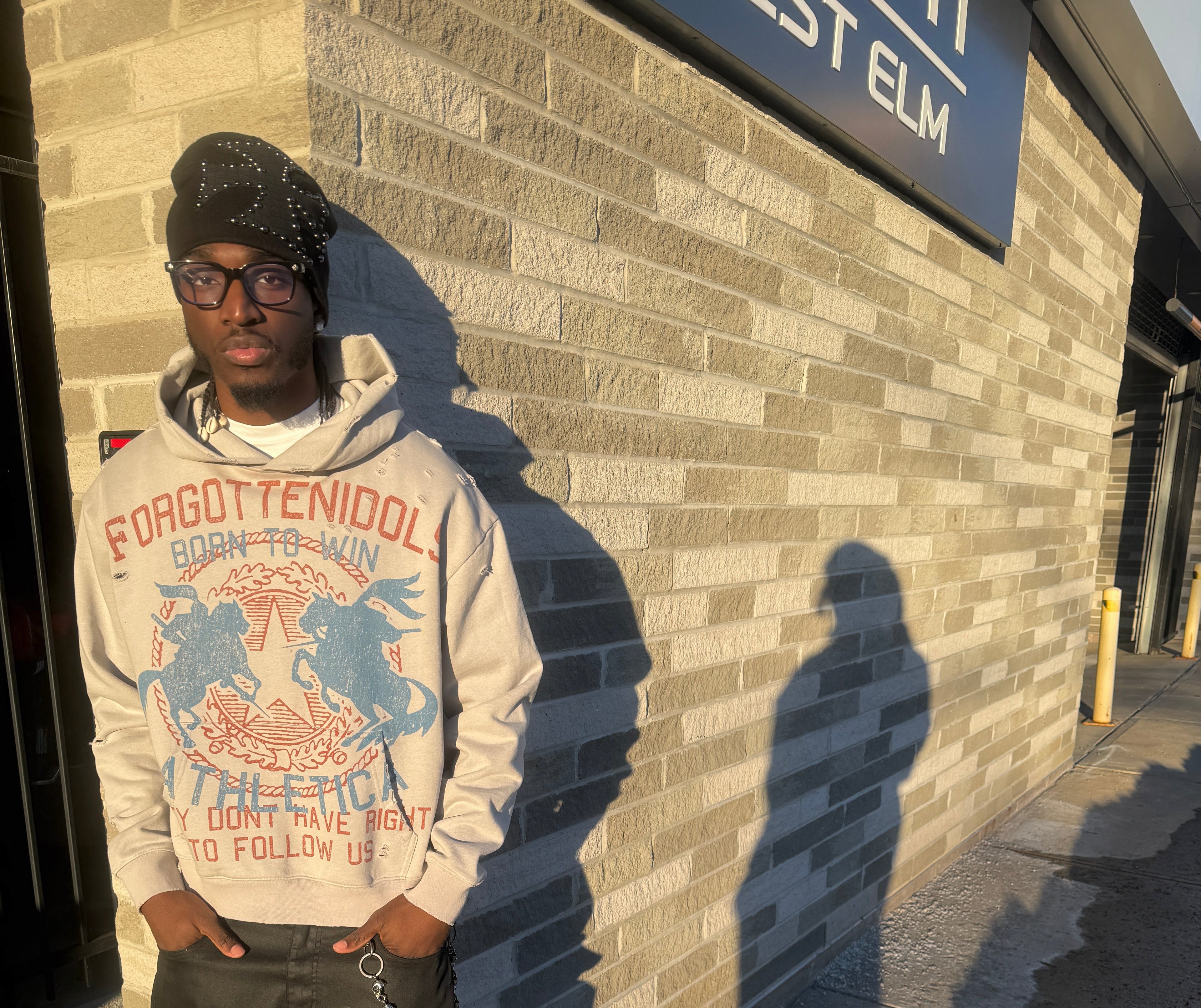 BORN TO WIN PULL OVER