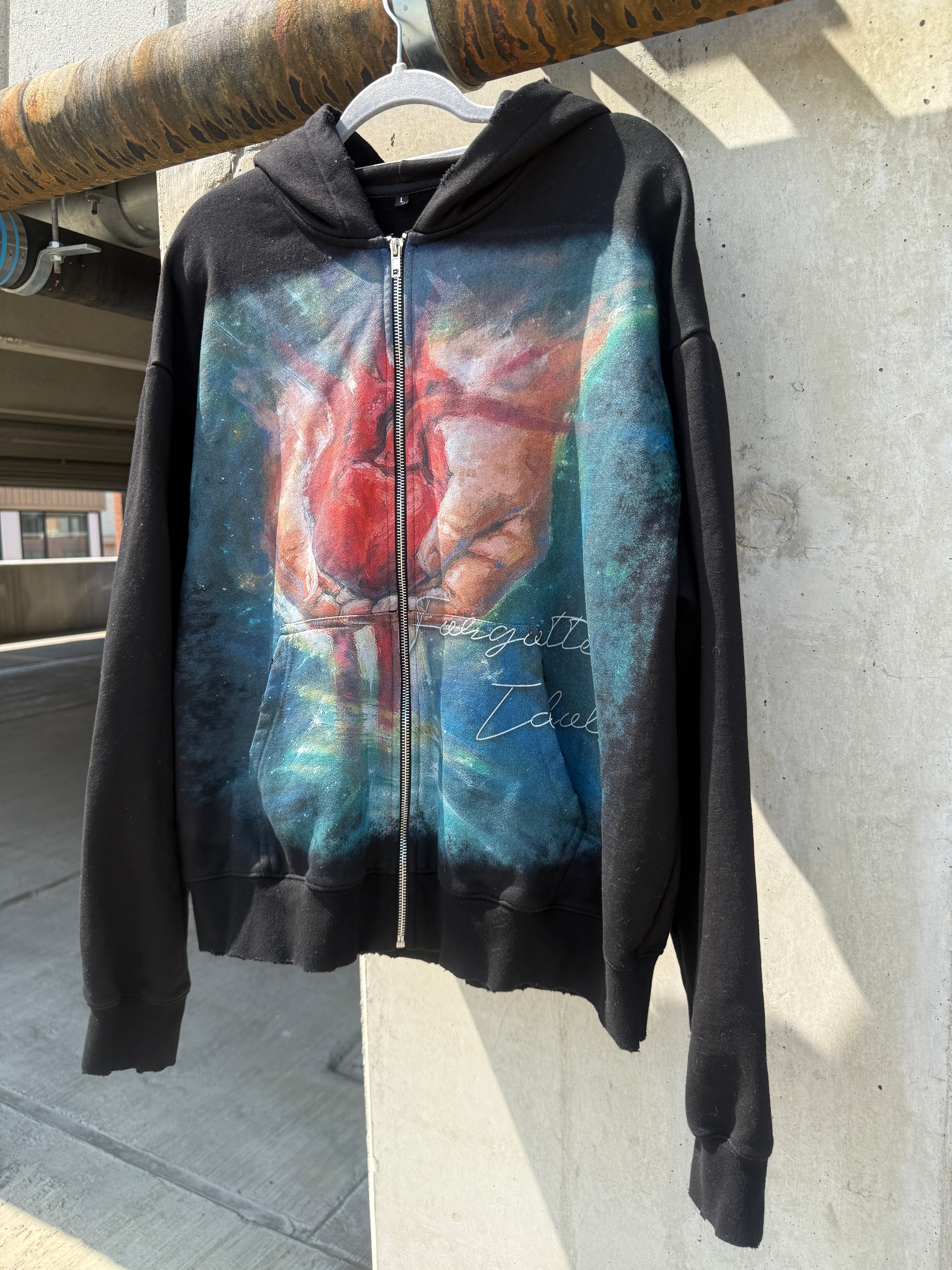 FORGOTTEN HEART ZIP UP